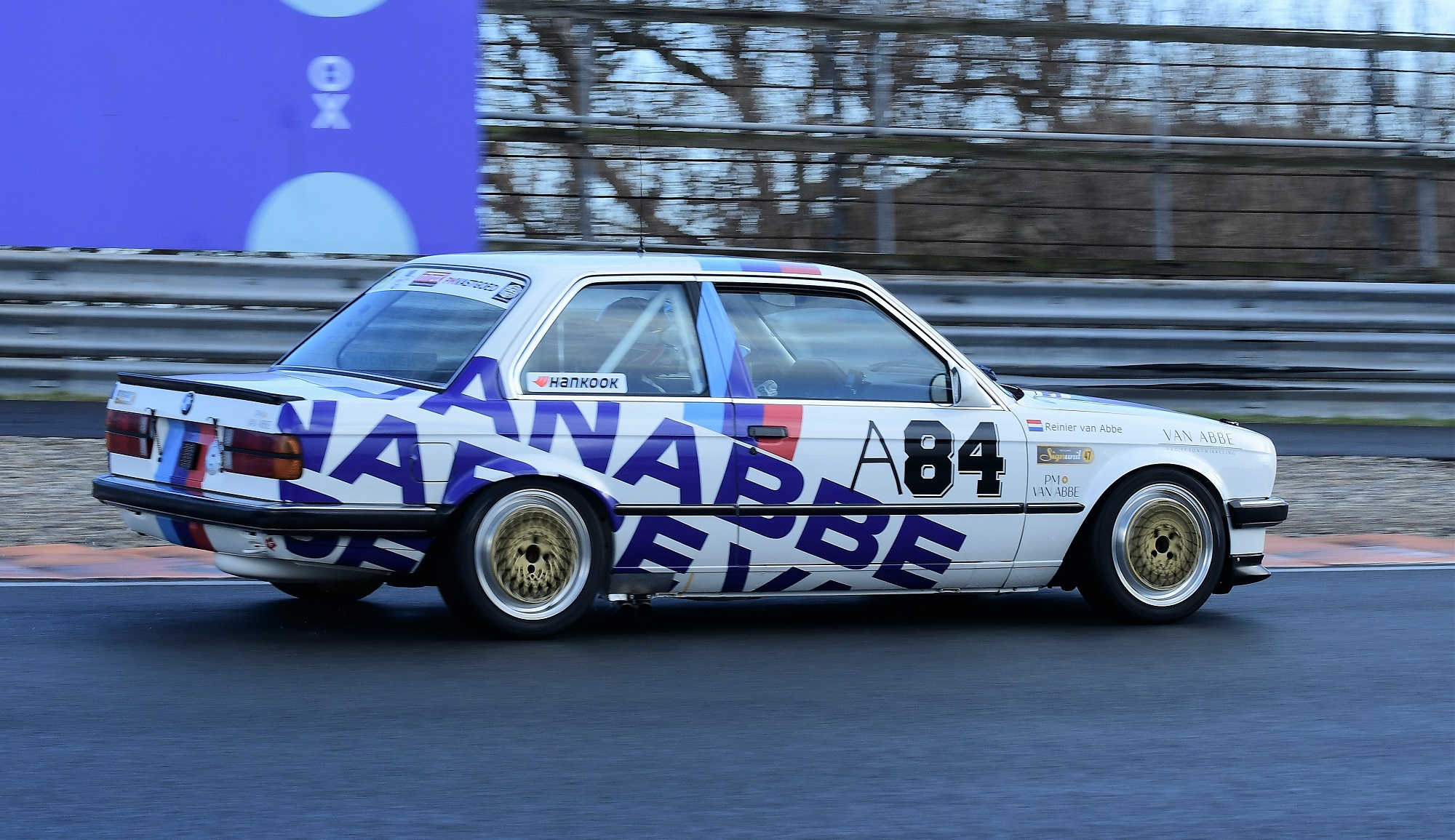 Toppers aan de start in de Historic 250 HARC Historische Auto Ren Club